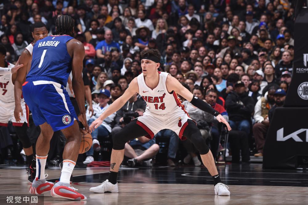 首次闯入正 首次闯入正