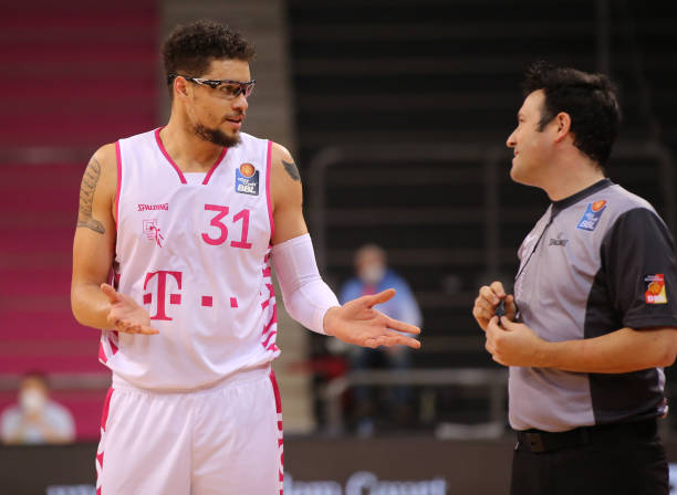 食堂还特设 食堂还特设